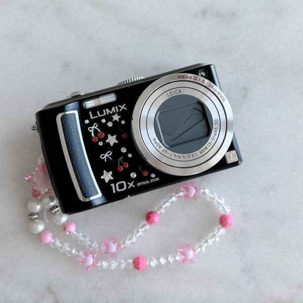 Leica Black Cameras-and-accessories