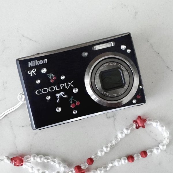 Nikon Black Cameras-and-accessories